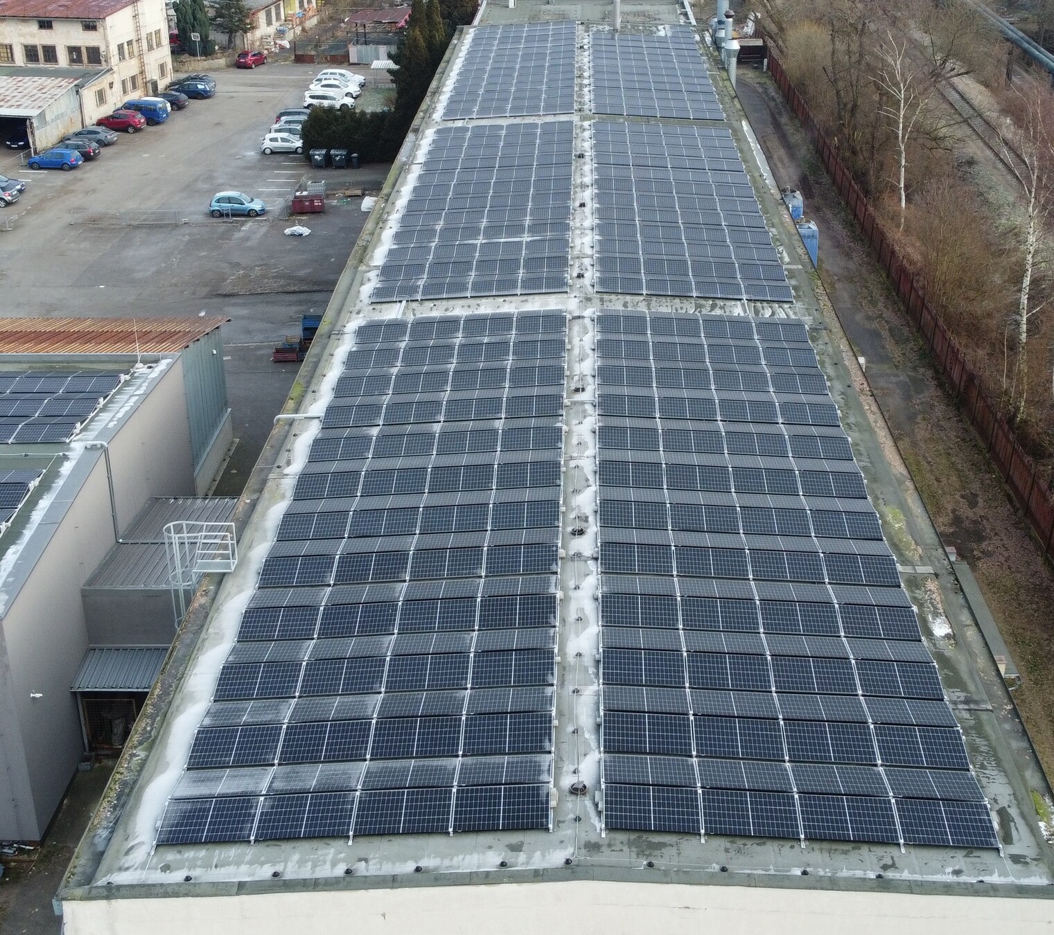 Fotovoltaická realizace v závodě Beneš a Lát Poříčany a Mimoň